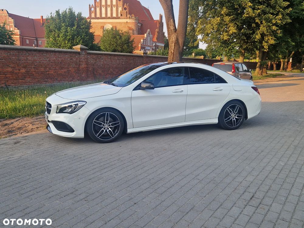 Mercedes-Benz CLA 220 d 7G-DCT AMG Line - 6