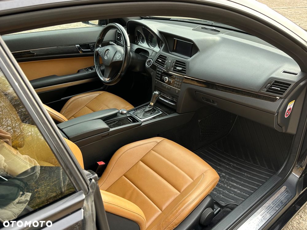Mercedes-Benz Klasa E - 11