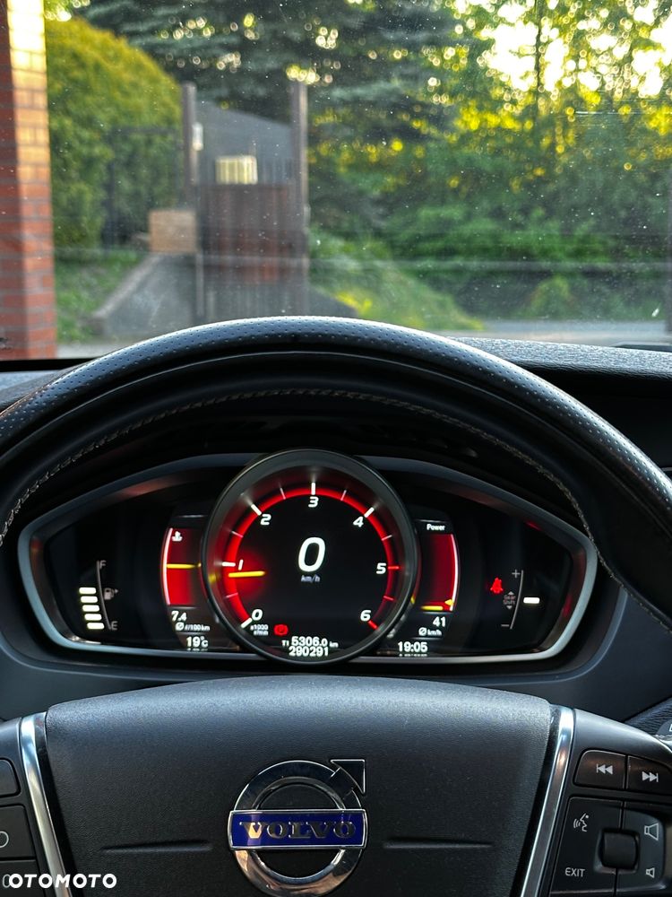 Volvo V40 D4 RDesign - 15