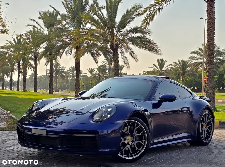 Porsche 911 Carrera - 8
