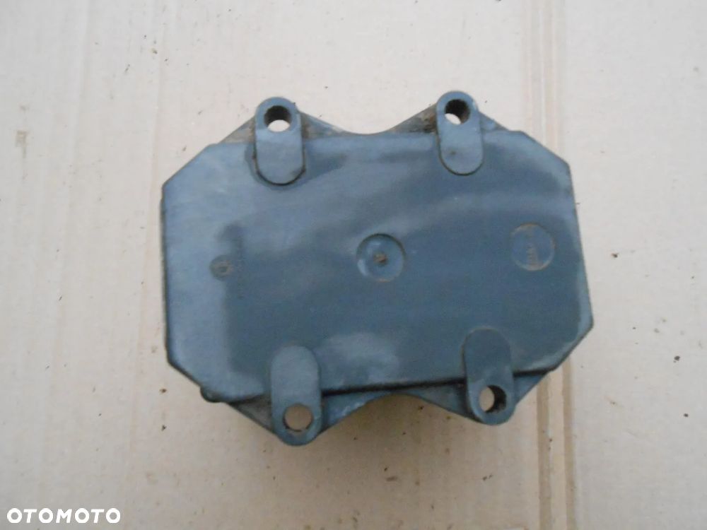 Wyłącznik główny prądu AL157174 John Deere 6920 - 4