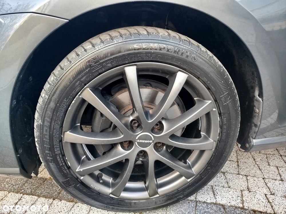 Volkswagen Golf 1.6 TDI (BlueMotion Technology) Comfortline - 32