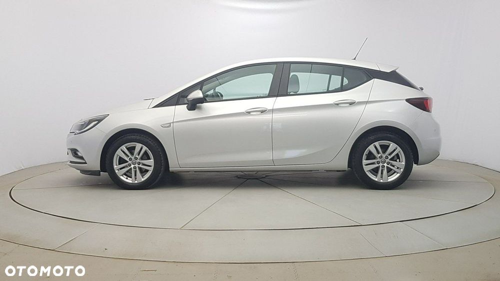 Opel Astra - 4