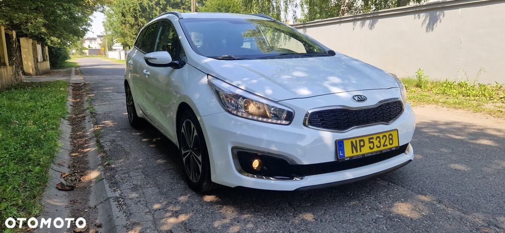Kia Ceed 1.6 CRDi 136 DCT ISG Platinum Edition - 5