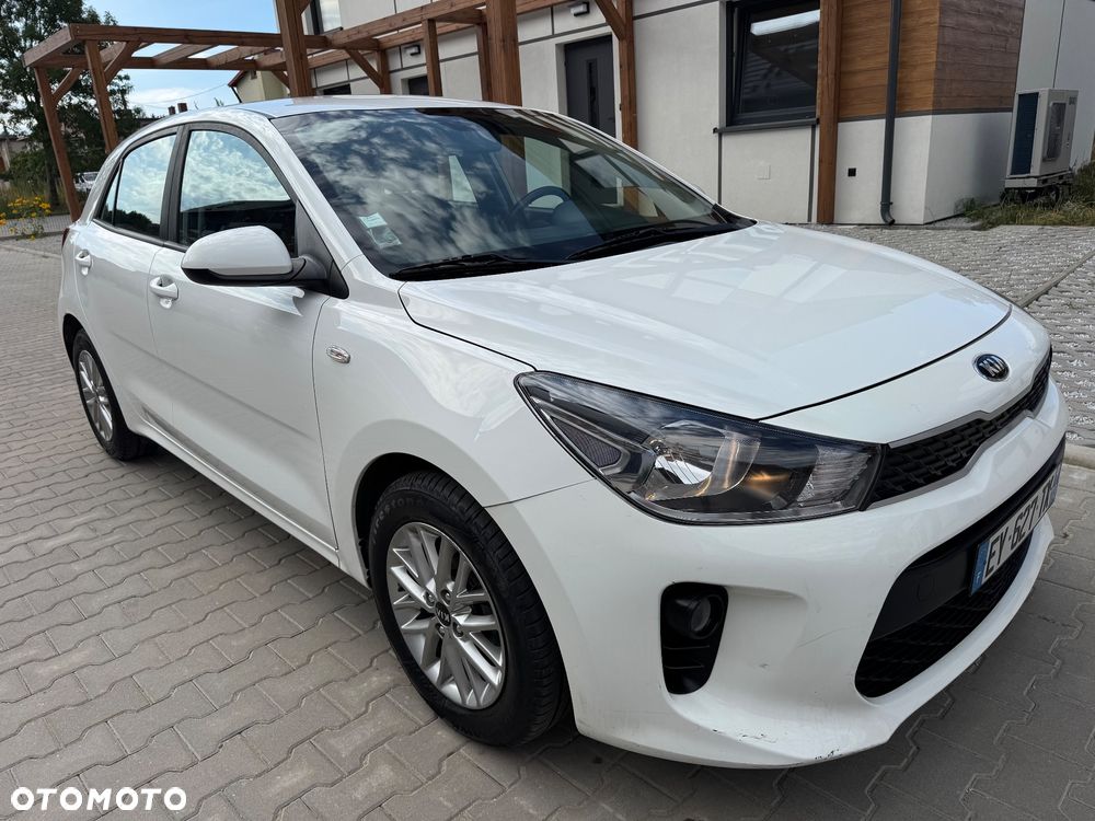 Kia Rio - 1