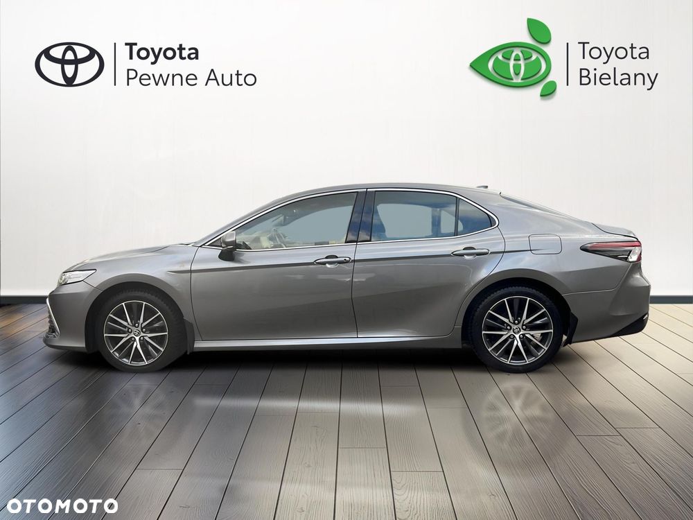 Toyota Camry 2.5 Hybrid Executive CVT - 2