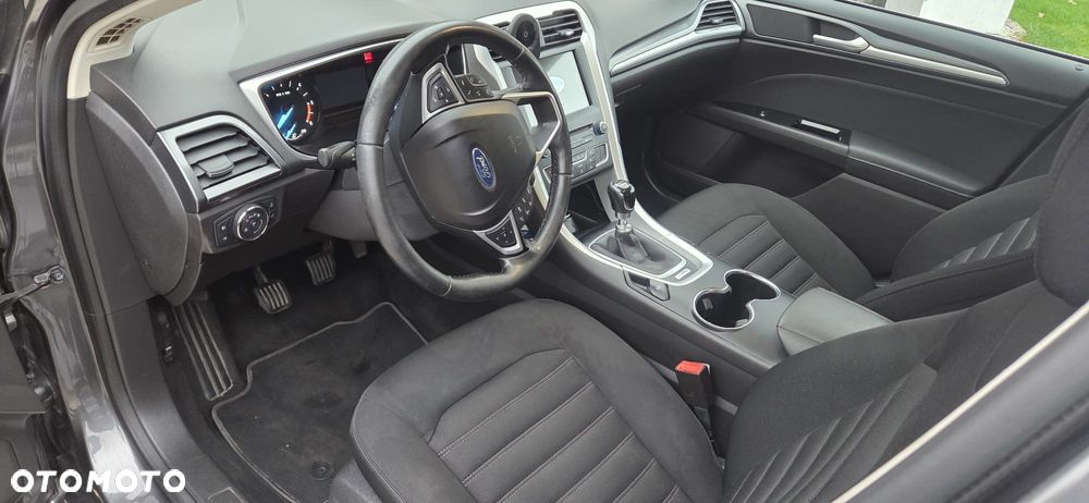Ford Mondeo - 10