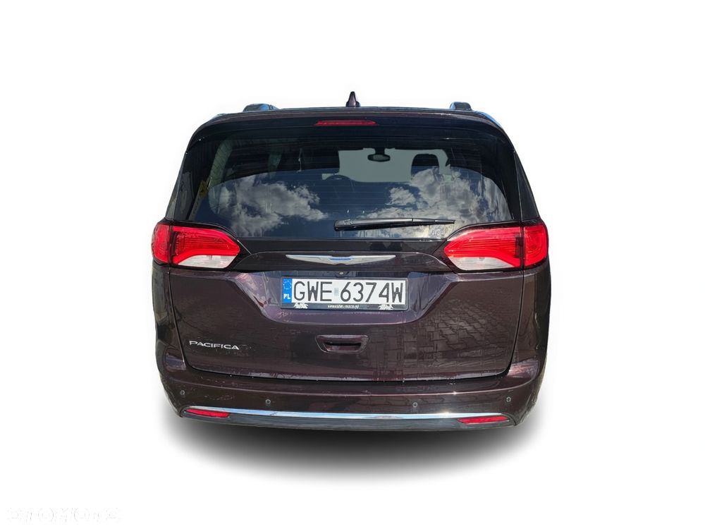 Chrysler Pacifica - 6