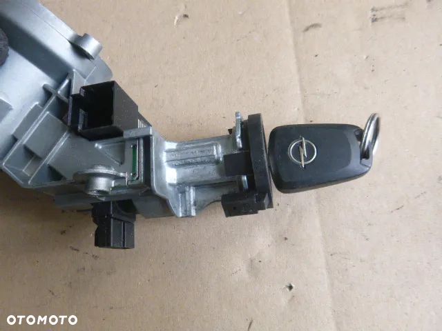 ZESTAW STARTOWY STACYJKA KOMPUTER IMMOBILIZER LICZNIK OPEL CORSA D 1.2 16V - 39