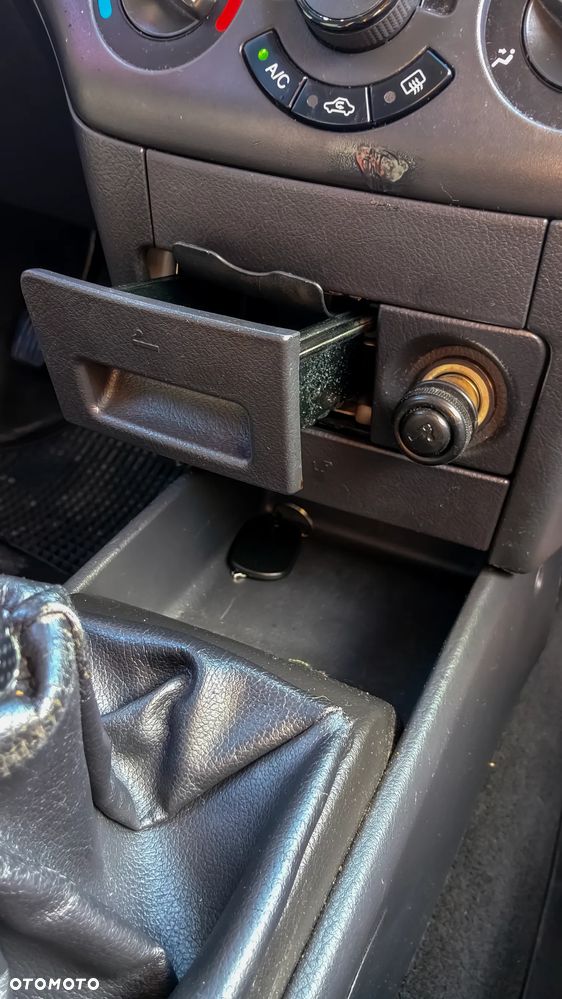 Chevrolet Aveo 1.2 16V Base / Classic - 15