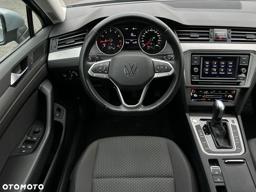 Volkswagen Passat - 6