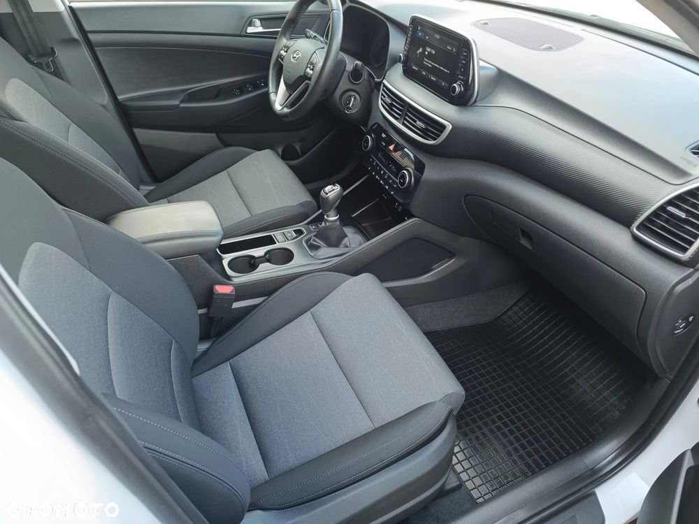 Hyundai Tucson 1.6 GDI BlueDrive Style 2WD - 8