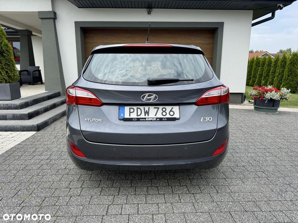Hyundai i30 i30cw 1.6 CRDi Intro Edition - 11