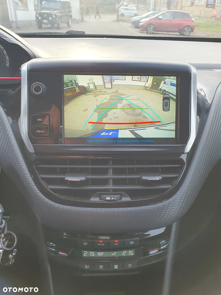 Peugeot 2008 PureTech 110 Stop&Start EAT6 GT-Line Edition - 16