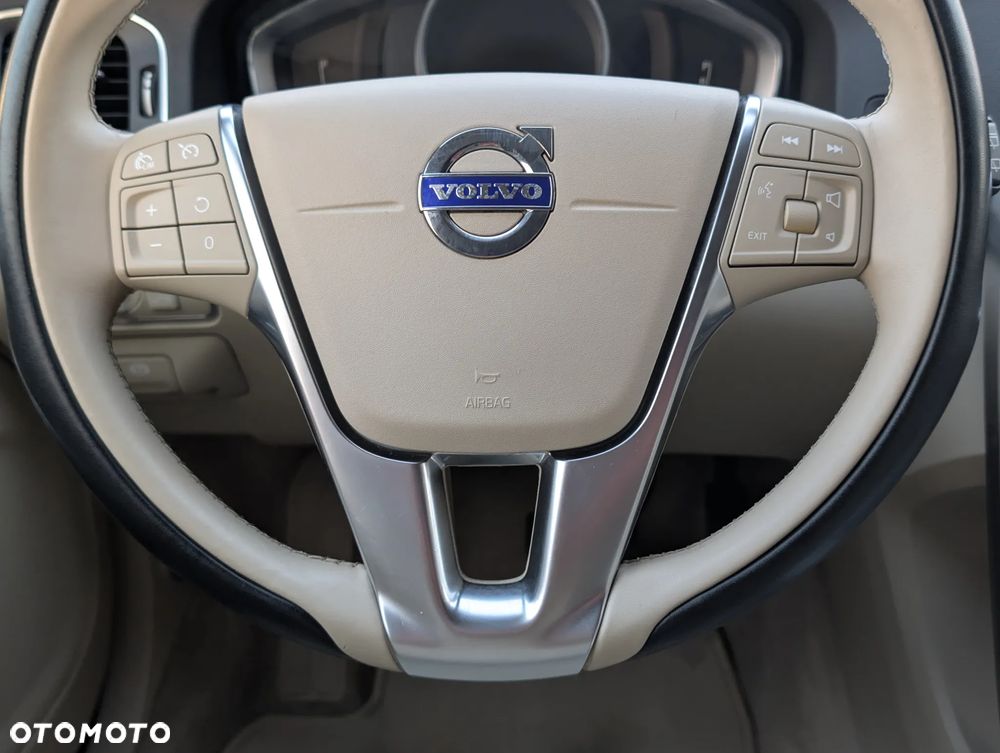Volvo V60 Cross Country D4 Drive-E Summum - 28
