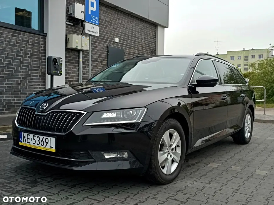 Skoda Superb 2.0 TDI Ambition DSG7 - 7