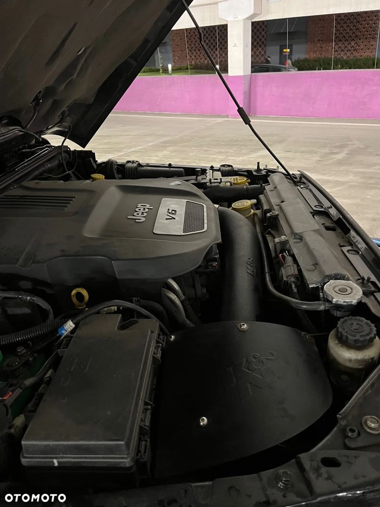 Jeep Wrangler 3.6 Sahara EU6 - 11