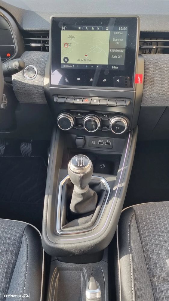 Renault Clio 1.0 TCe Techno Bi-Fuel - 17
