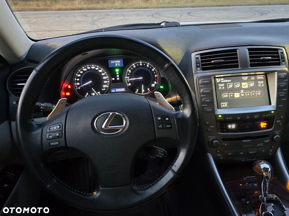 Lexus IS 250 Prestige - 10