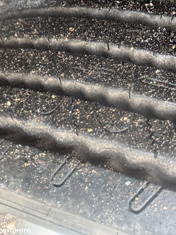 Mitsubishi Fuso canter 7c18 - 10