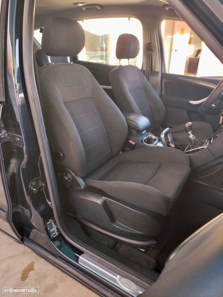 Ford S-Max 2.0 TDCi Trend 7L - 16