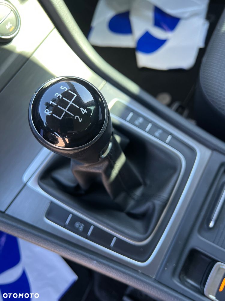 Volkswagen Golf 1.6 TDI BlueMotion Technology Trendline - 31