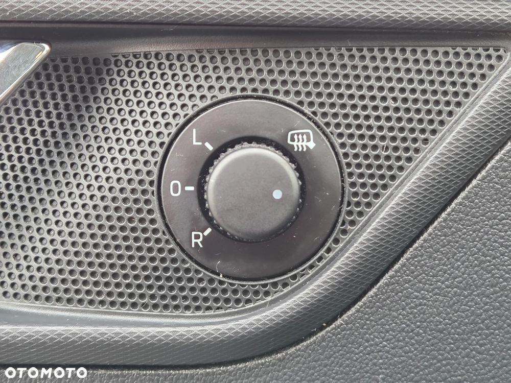 Skoda RAPID 1.4 TDI DPF Ambition - 23