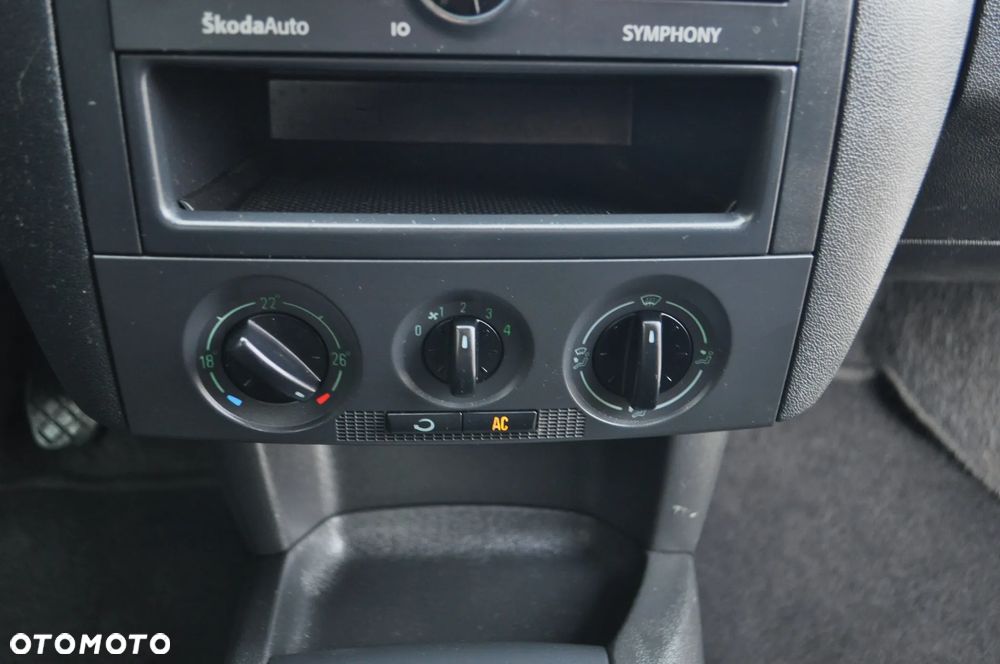 Skoda Fabia - 16