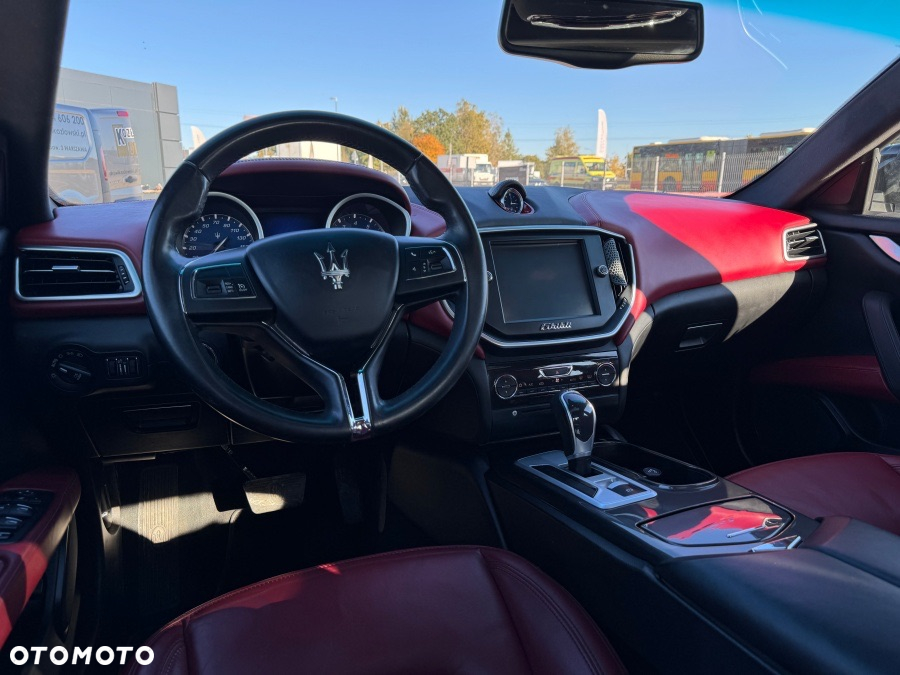 Maserati Ghibli - 11