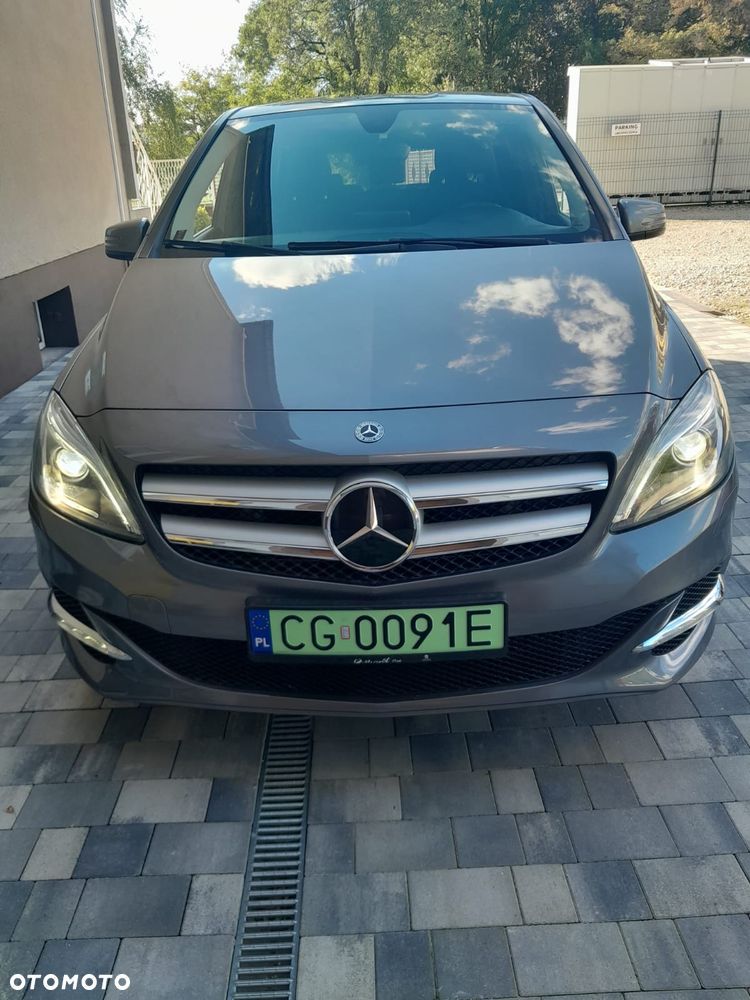 Mercedes-Benz Klasa B (Electric Drive) 250 e - 1