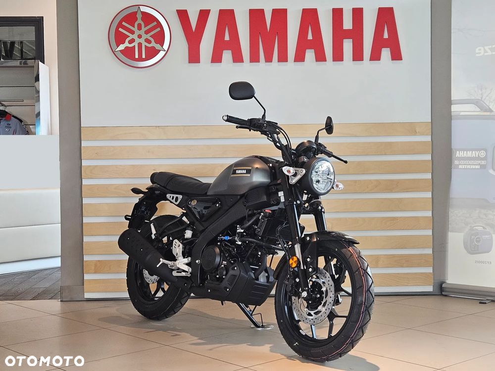 Yamaha XSR - 12