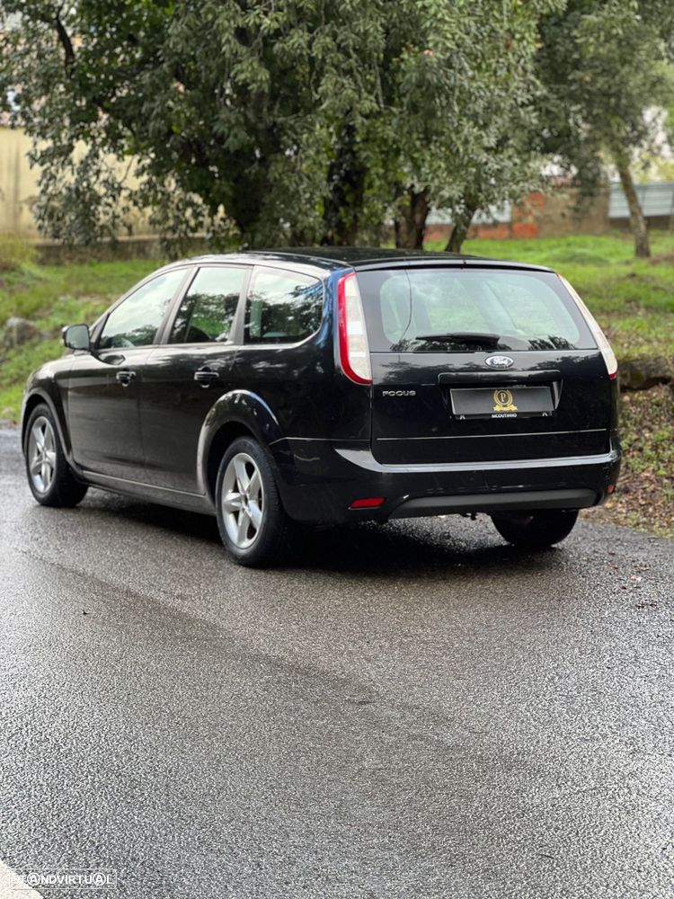 Ford Focus SW 1.4 Zetec - 6