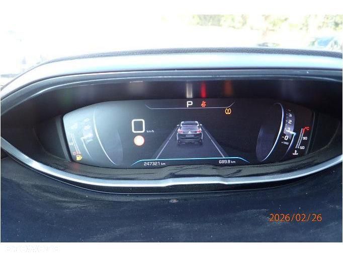 Peugeot 3008 1.6 BlueHDi Allure S&S EAT6 - 29