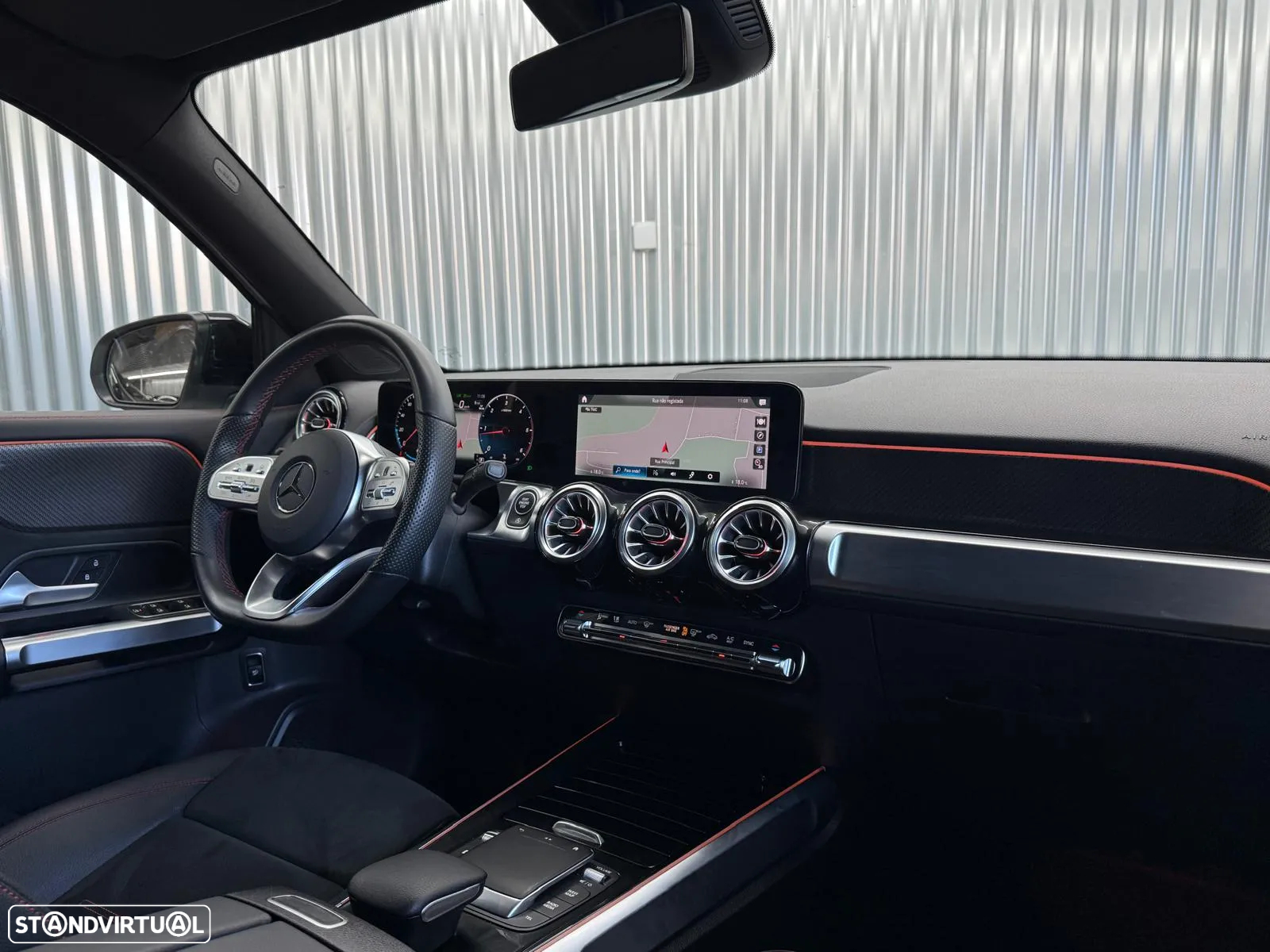 Mercedes-Benz GLB 180 d AMG Line - 23