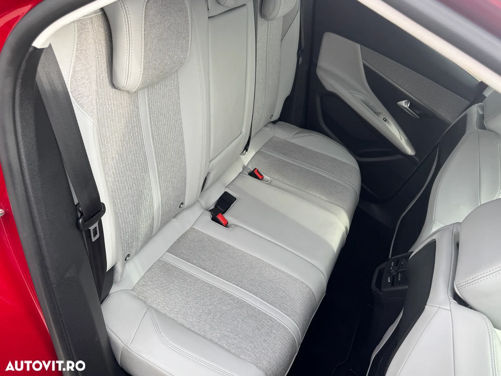 Peugeot 3008 BlueHDi 130 Stop & Start EAT8 Allure - 15
