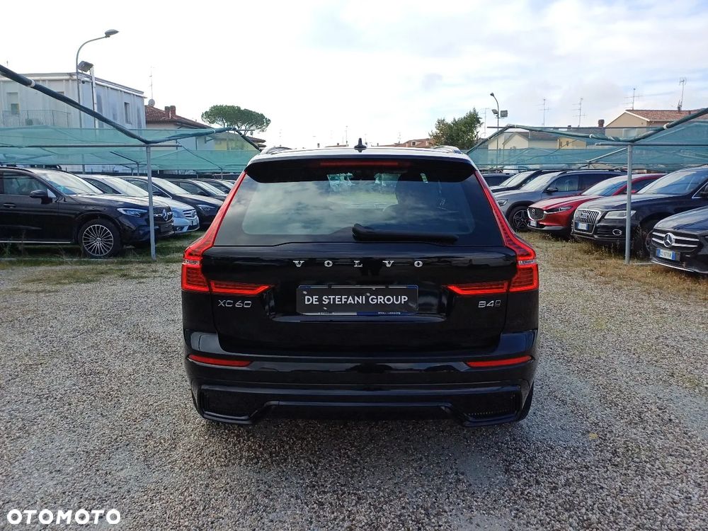 Volvo XC 60 B4 D Ultimate Dark - 6