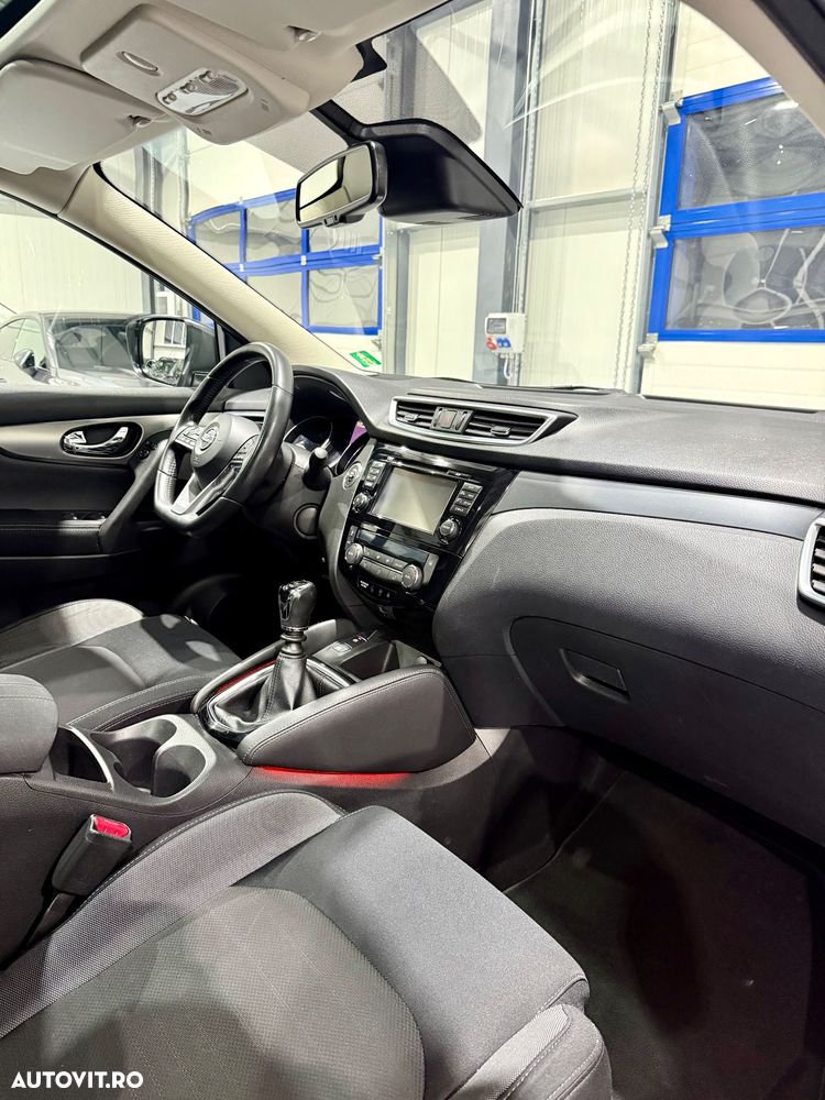Nissan Qashqai 1.2 DIG-T TEKNA - 10