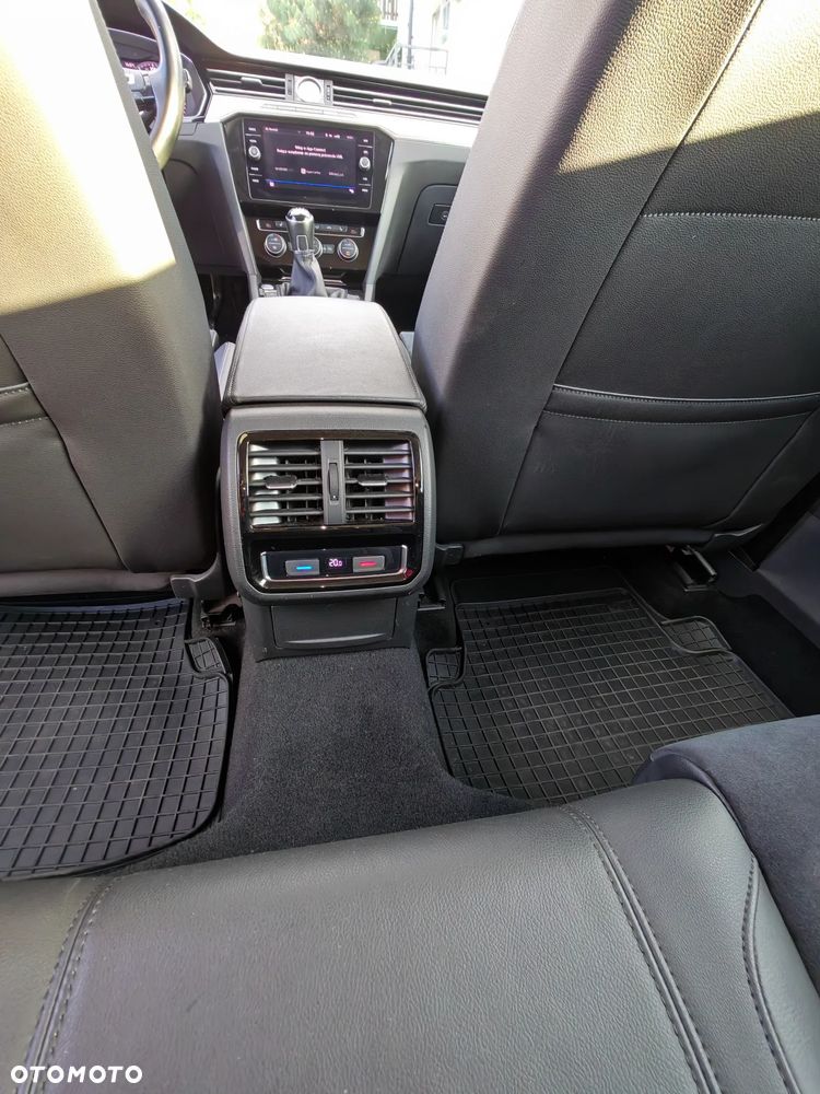 Volkswagen Passat 2.0 TDI BMT Highline - 20