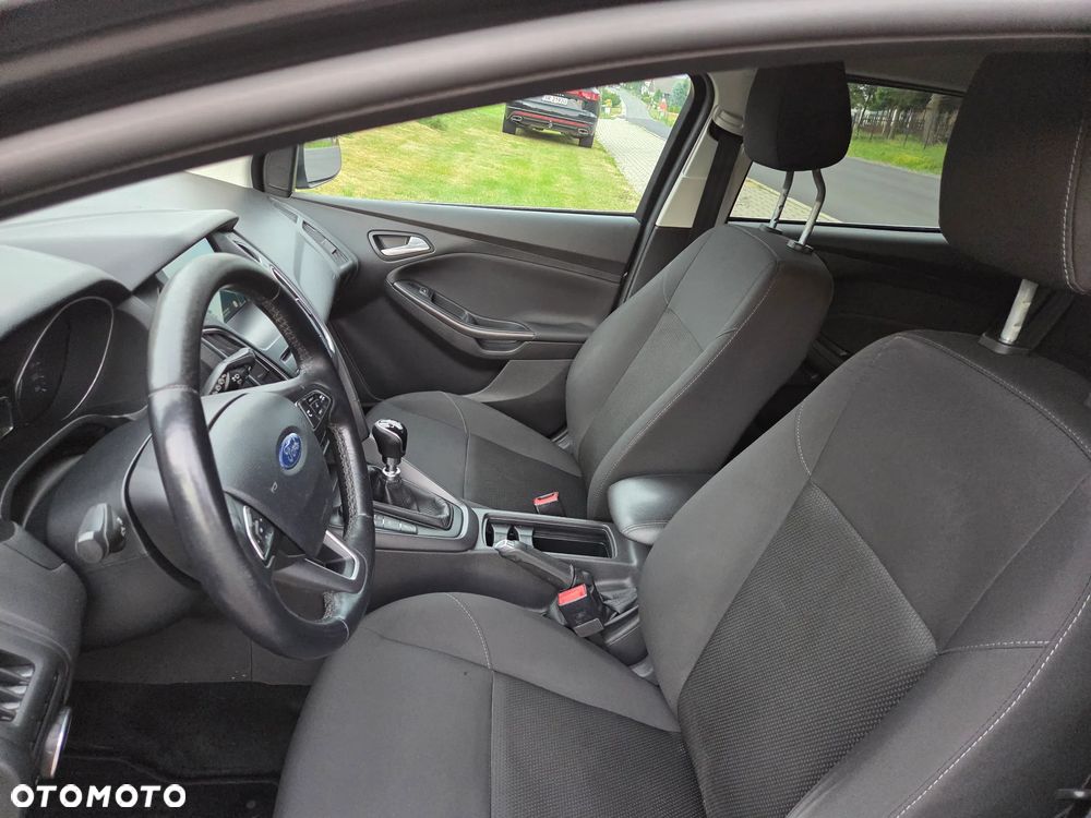 Ford Focus 1.0 EcoBoost Titanium Business - 24