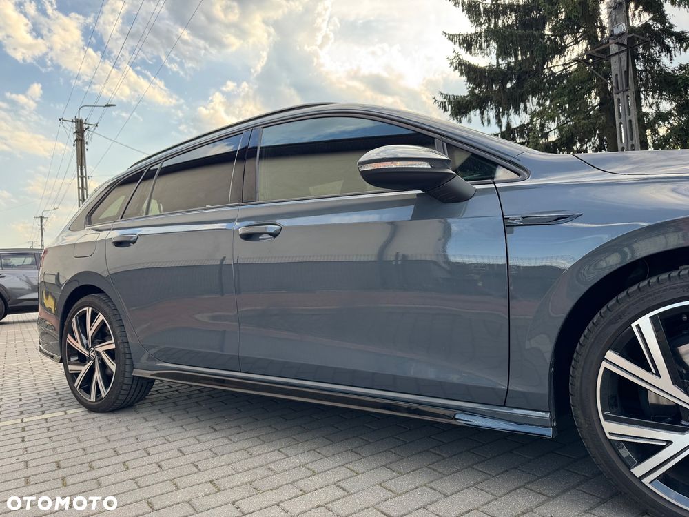Volkswagen Golf 1.5 eTSI OPF DSG R-Line - 16