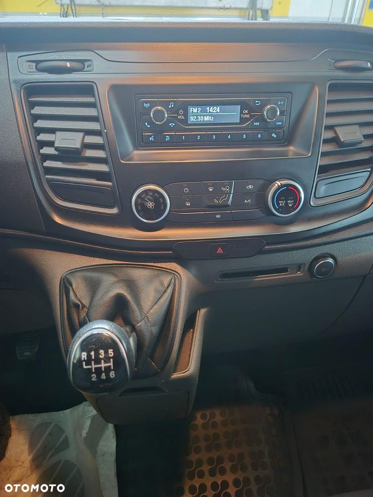 Ford Transit Custom - 13