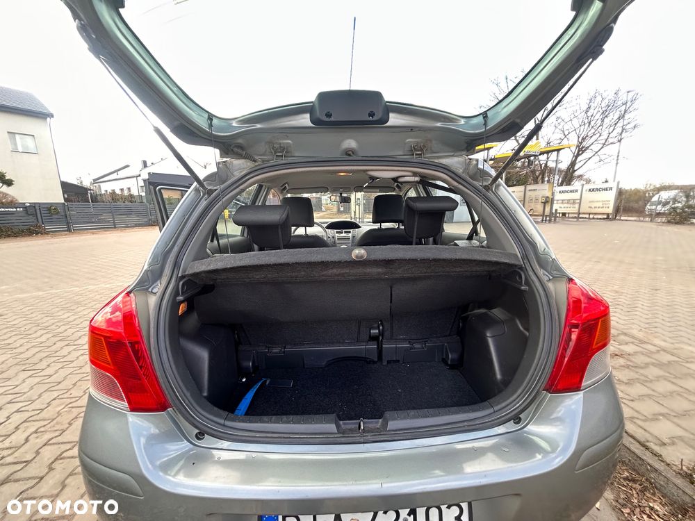 Toyota Yaris 1.0 Luna - 10