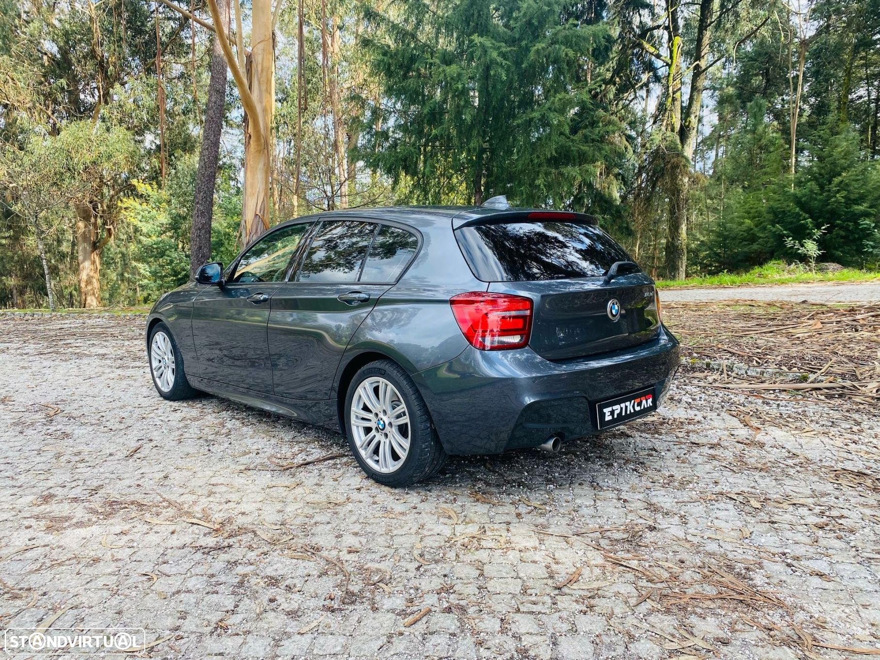 BMW 118 d Pack M - 13