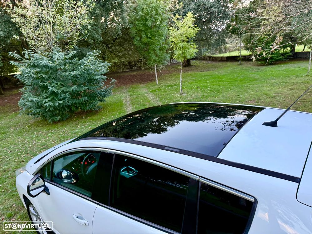 Peugeot 3008 1.6 e-HDi Allure CMP6 - 18