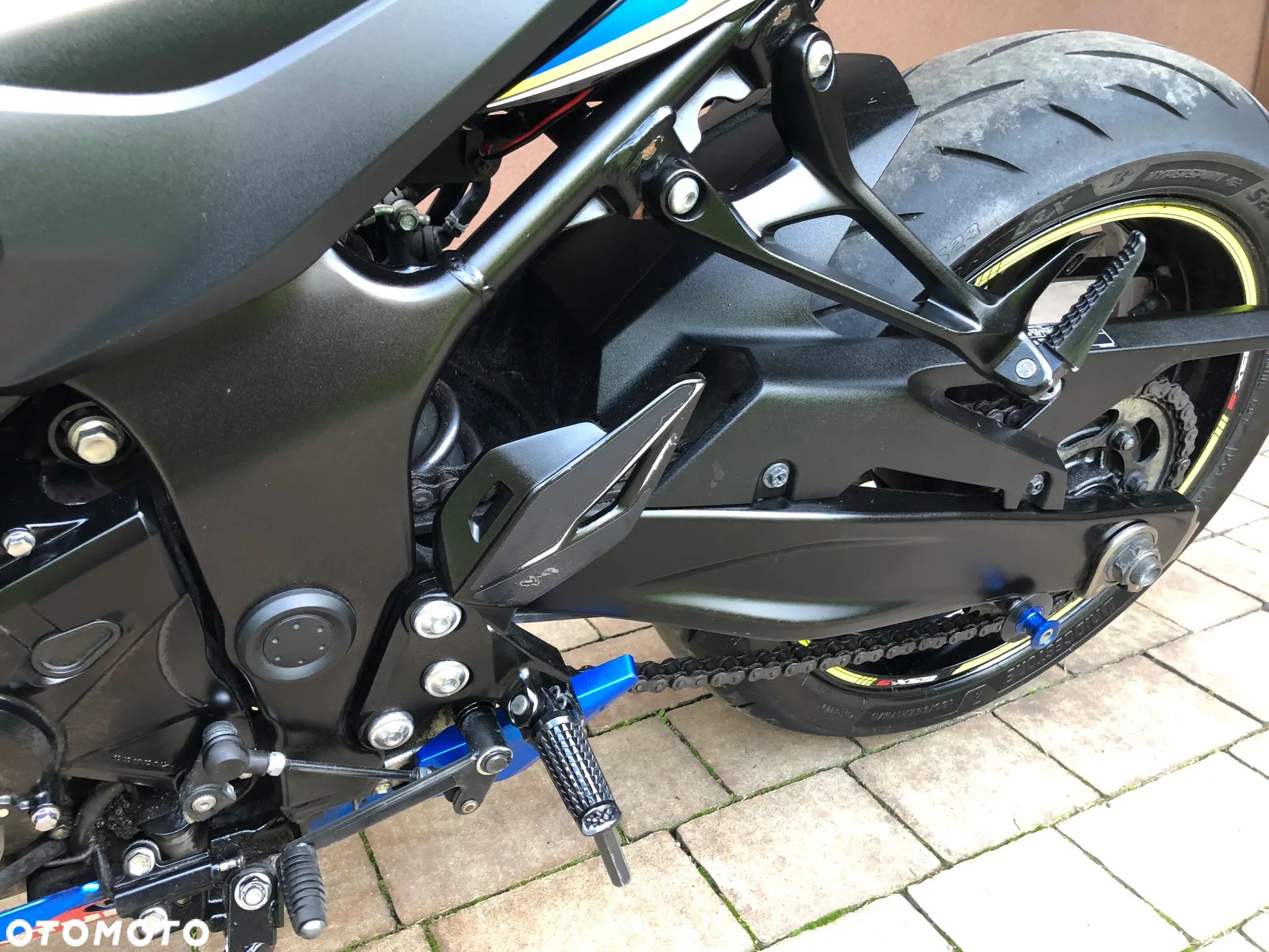Suzuki GSX-R - 9