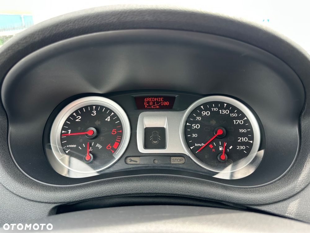 Renault Clio - 19
