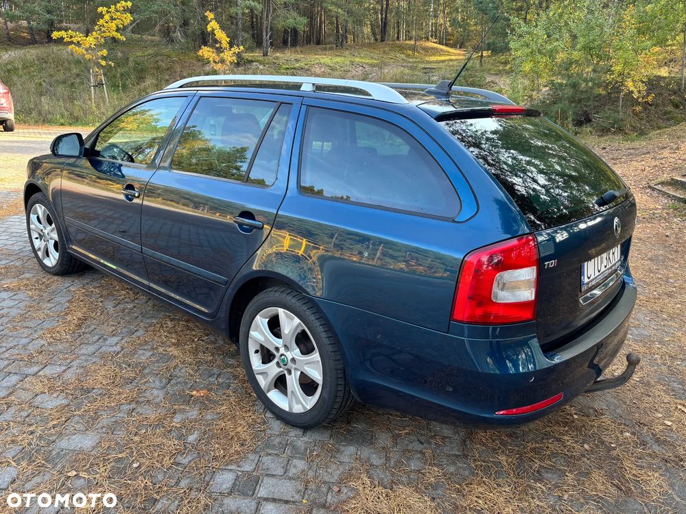 Skoda Octavia 2.0 TDI DPF Elegance - 5