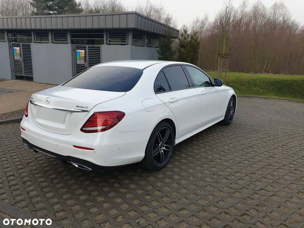Mercedes-Benz Klasa E 220 d 4-Matic 9G-TRONIC - 7