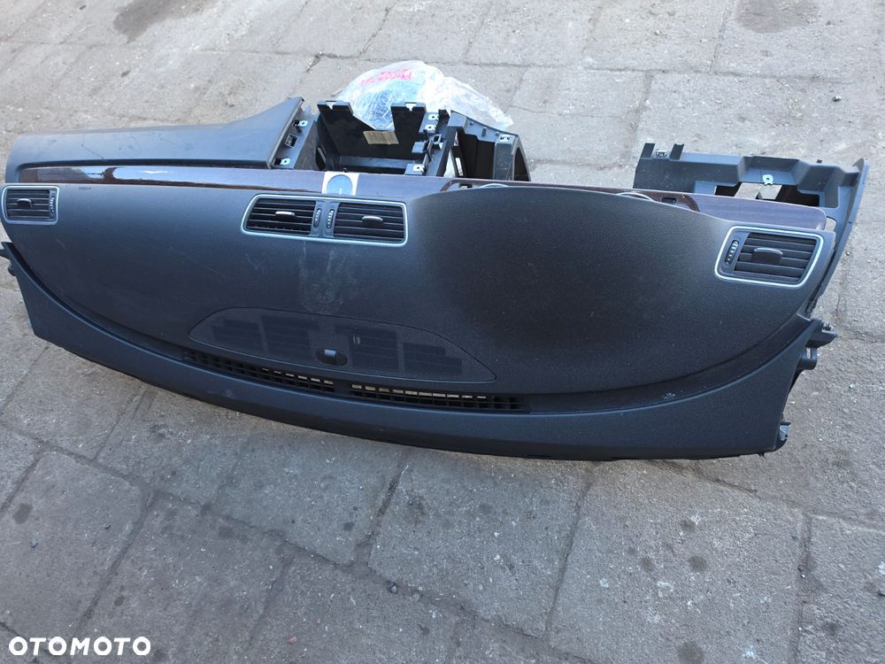 Konsola  kokpit  vw Passat  B7  oryginał - 2