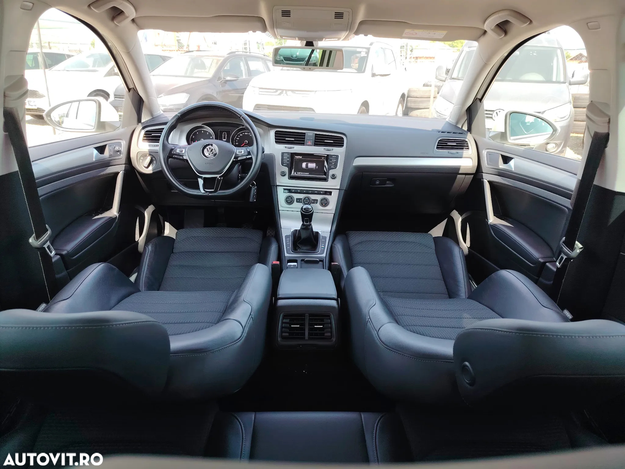 Volkswagen Golf 1.4 TSI BMT Highline - 9